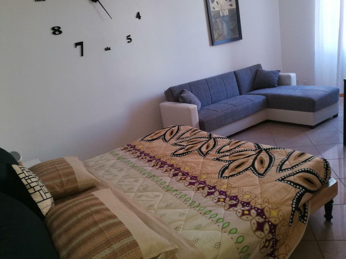 Casa L'Abbraccio Apartment Livorno Bagian luar foto